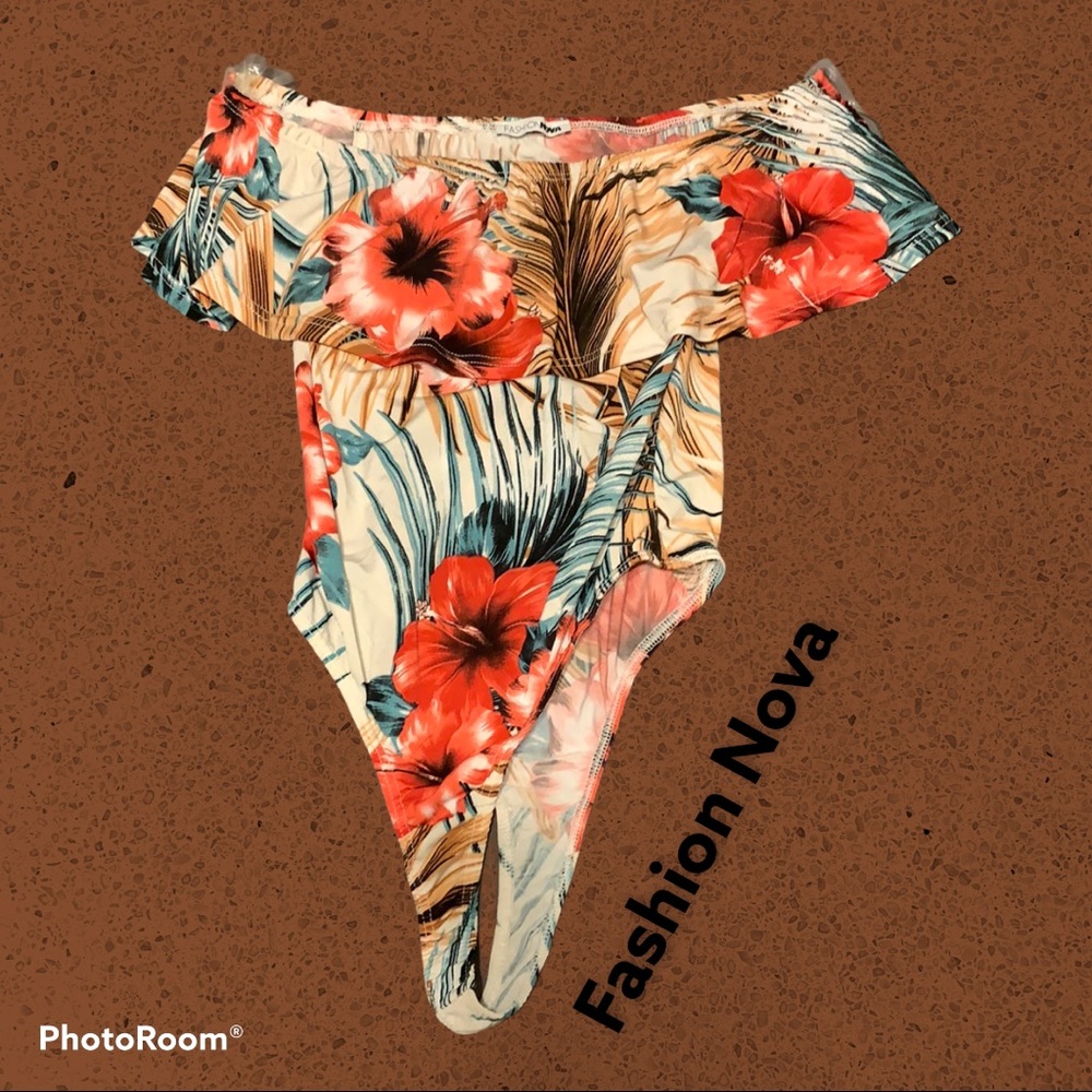 Get Away Happy Hour Bodysuit - Off White